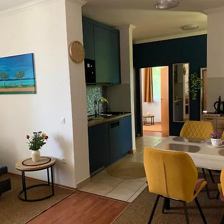 Sovirag Apartment *