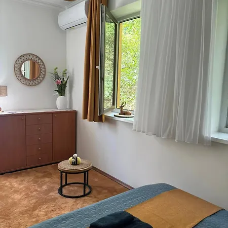 Sovirag Apartment