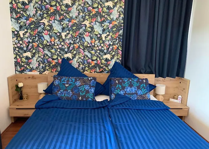 アパート Sovirag