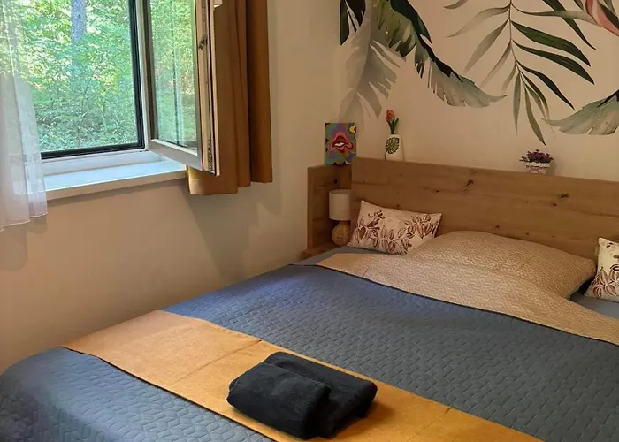 Sovirag アパート エゲルサローク